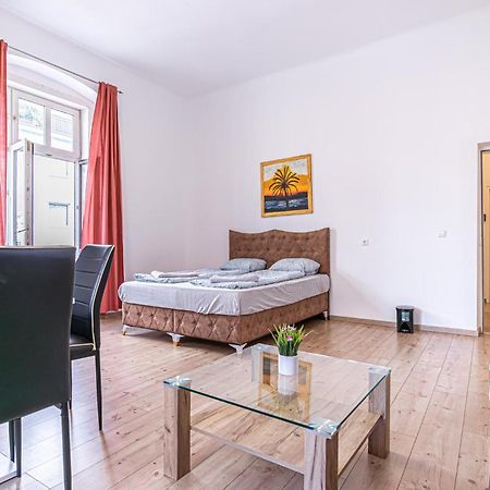 6 Min To Amusement Park - Economy Rooms In Shared Apartment 维也纳 外观 照片
