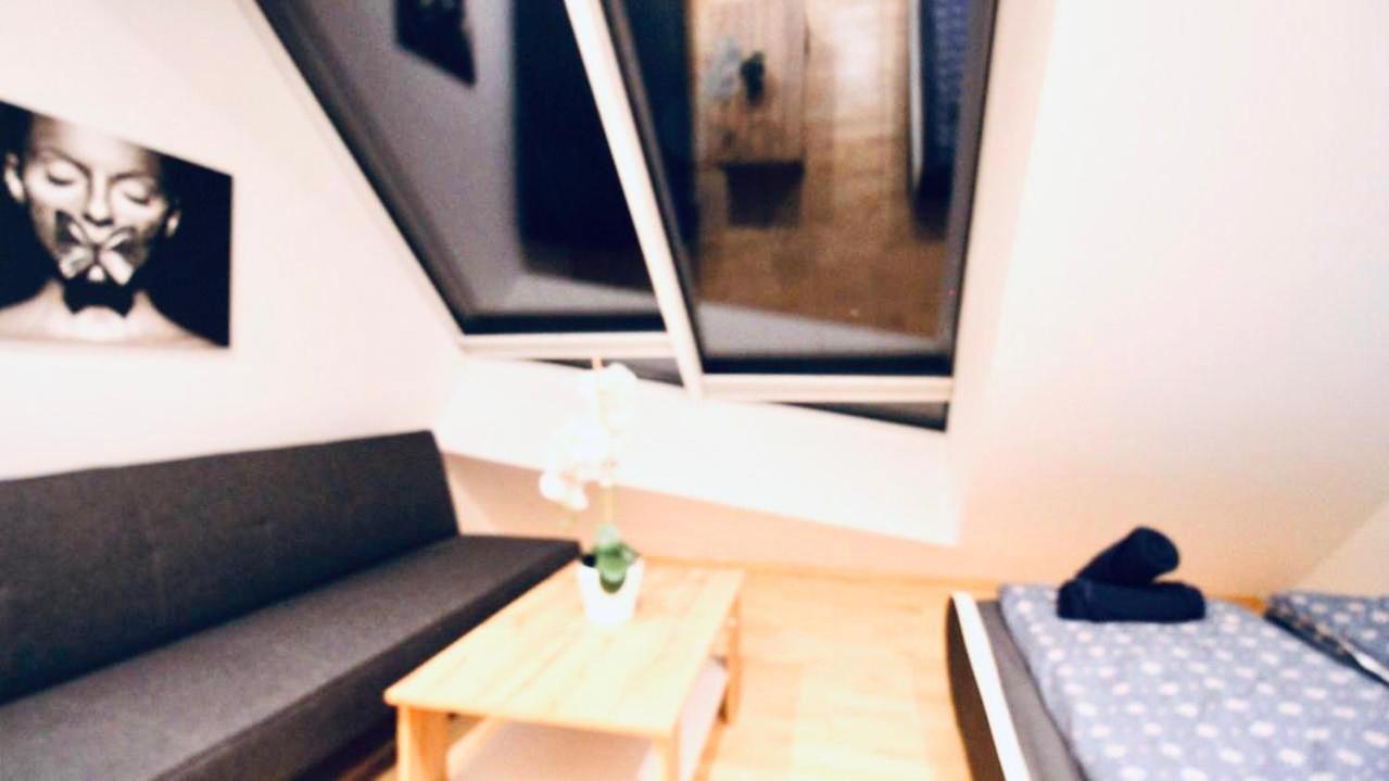 6 Min To Amusement Park - Economy Rooms In Shared Apartment 维也纳 外观 照片